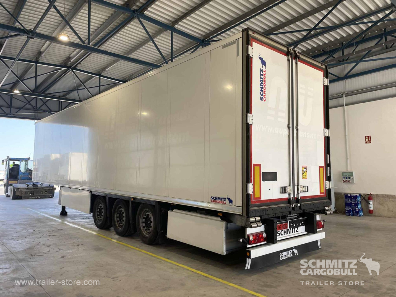 SCHMITZ Semiremolque Frigo Standard - Semi-remorque isothermique: photos 4 SCHMITZ Semiremolque Frigo Standard - Semi-remorque isothermique: photos 4
