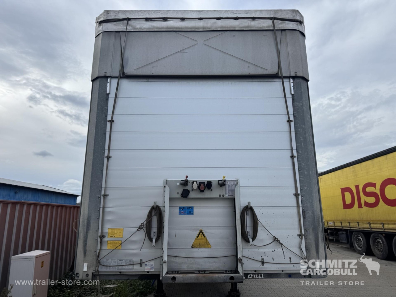 SCHMITZ Curtainsider Mega - Semi-remorque rideaux coulissants: photos 5 SCHMITZ Curtainsider Mega - Semi-remorque rideaux coulissants: photos 5