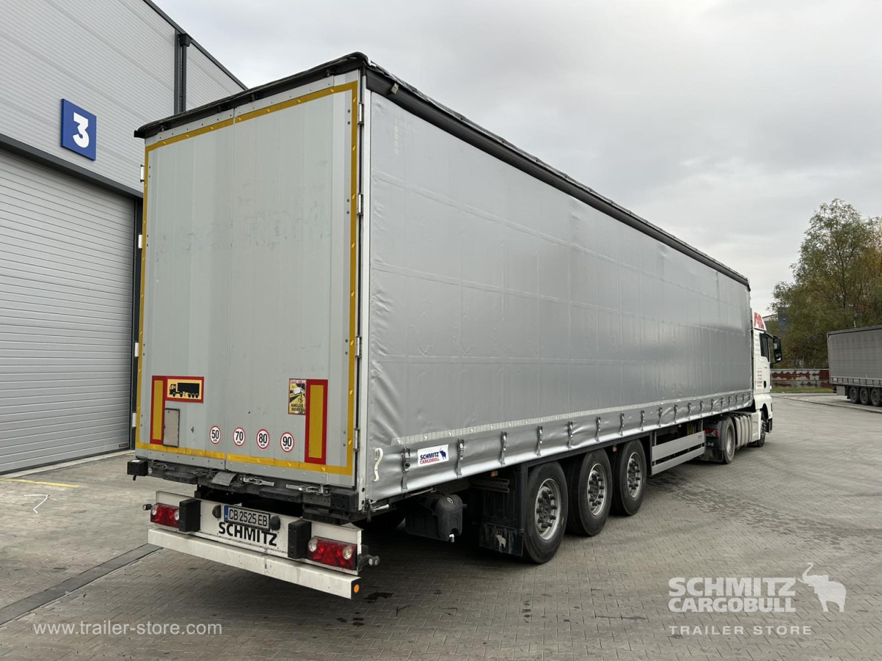 SCHMITZ Curtainsider Standard - Semi-remorque rideaux coulissants: photos 4 SCHMITZ Curtainsider Standard - Semi-remorque rideaux coulissants: photos 4