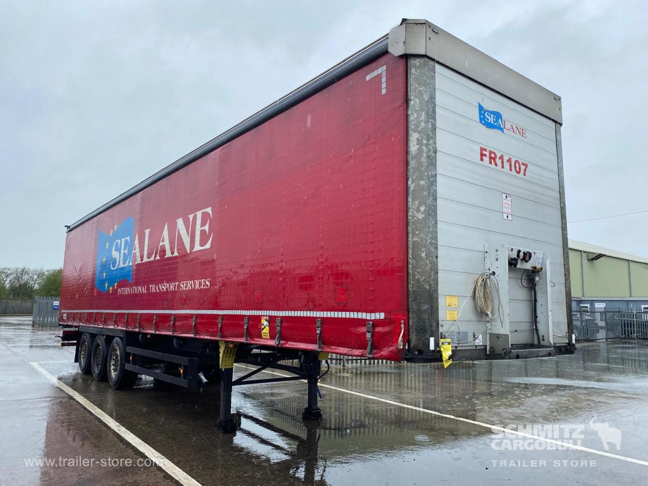 SCHMITZ Curtainsider Standard - Semi-remorque rideaux coulissants: photos 1 SCHMITZ Curtainsider Standard - Semi-remorque rideaux coulissants: photos 1