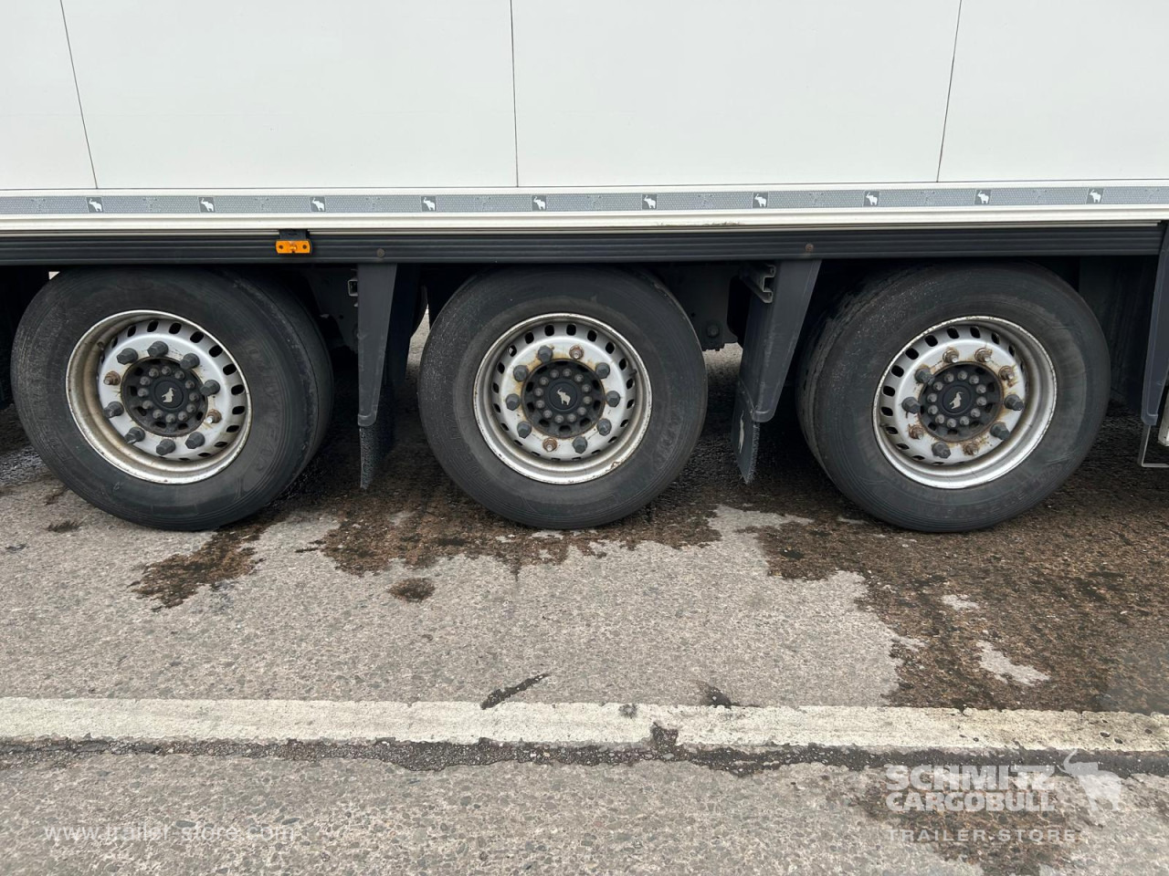 SCHMITZ Reefer Meat hanging system - Semi-remorque isothermique: photos 2 SCHMITZ Reefer Meat hanging system - Semi-remorque isothermique: photos 2