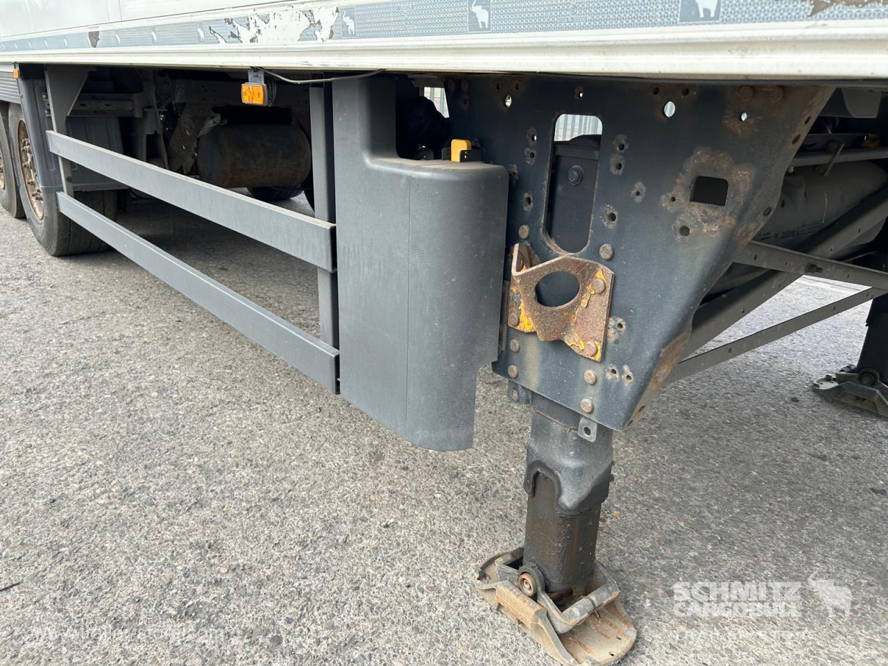 SCHMITZ Reefer Multitemp - Semi-remorque isothermique: photos 3 SCHMITZ Reefer Multitemp - Semi-remorque isothermique: photos 3