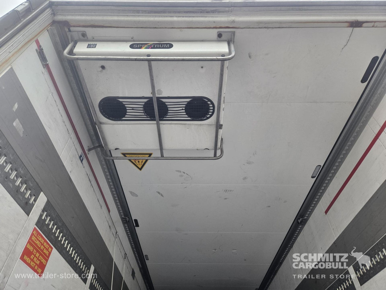 SCHMITZ Reefer Multitemp - Semi-remorque isothermique: photos 3 SCHMITZ Reefer Multitemp - Semi-remorque isothermique: photos 3
