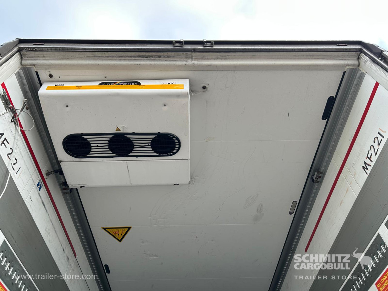 SCHMITZ Reefer Multitemp - Semi-remorque isothermique: photos 5 SCHMITZ Reefer Multitemp - Semi-remorque isothermique: photos 5