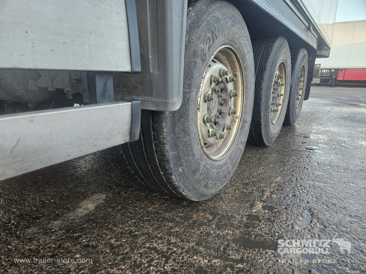 SCHMITZ Reefer Multitemp - Semi-remorque isothermique: photos 4 SCHMITZ Reefer Multitemp - Semi-remorque isothermique: photos 4