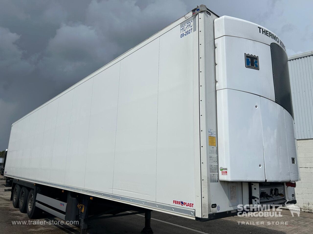 SCHMITZ Reefer Multitemp - Semi-remorque isothermique: photos 1 SCHMITZ Reefer Multitemp - Semi-remorque isothermique: photos 1