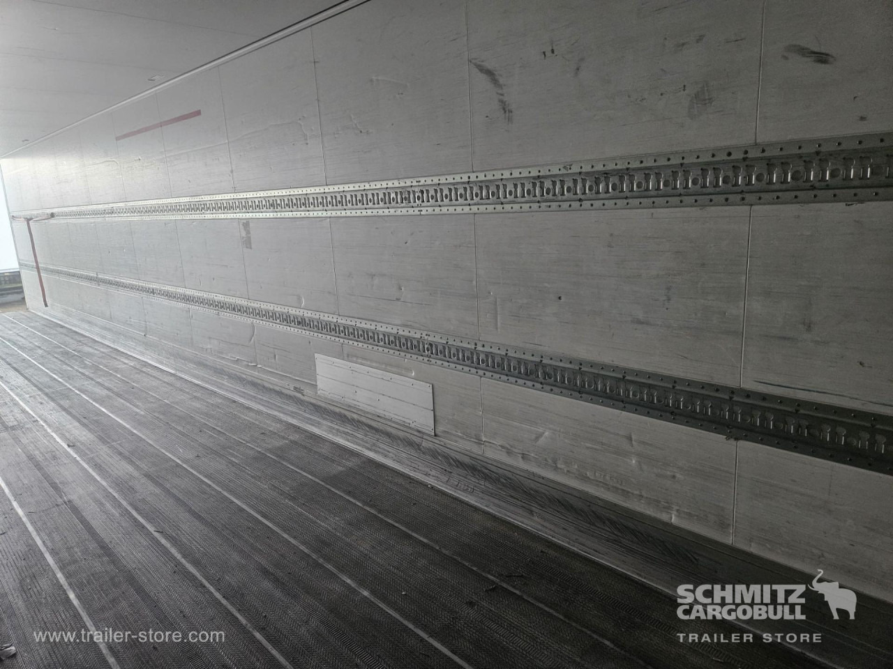 SCHMITZ Reefer Standard - Semi-remorque isothermique: photos 3 SCHMITZ Reefer Standard - Semi-remorque isothermique: photos 3