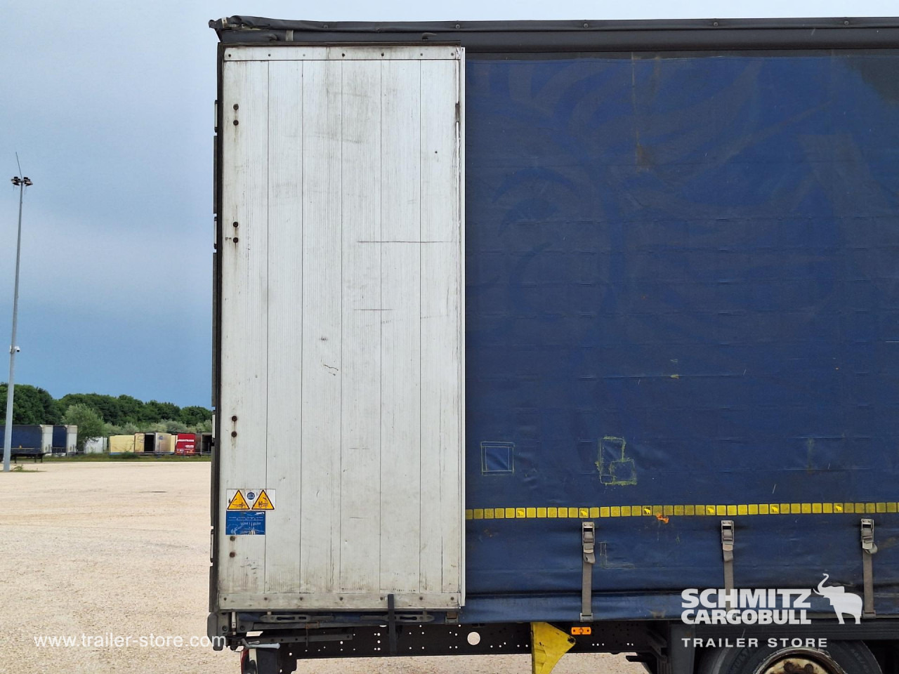 SCHMITZ Curtainsider Mega - Semi-remorque rideaux coulissants: photos 3 SCHMITZ Curtainsider Mega - Semi-remorque rideaux coulissants: photos 3