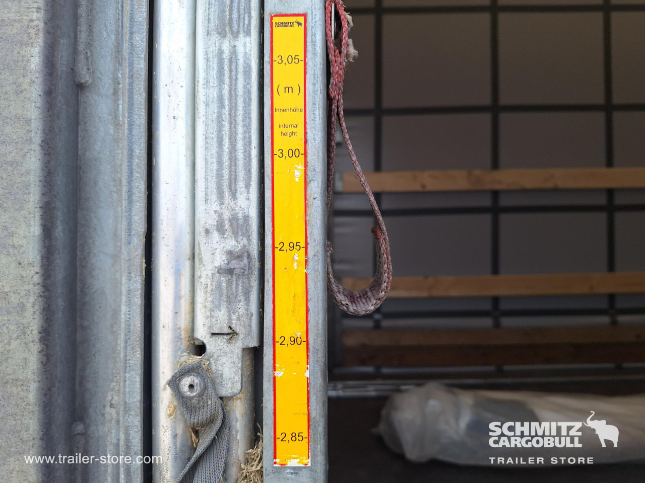 SCHMITZ Curtainsider Mega - Semi-remorque rideaux coulissants: photos 4 SCHMITZ Curtainsider Mega - Semi-remorque rideaux coulissants: photos 4