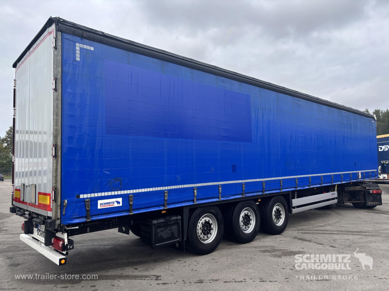 SCHMITZ Curtainsider Standard - Semi-remorque rideaux coulissants: photos 1 SCHMITZ Curtainsider Standard - Semi-remorque rideaux coulissants: photos 1