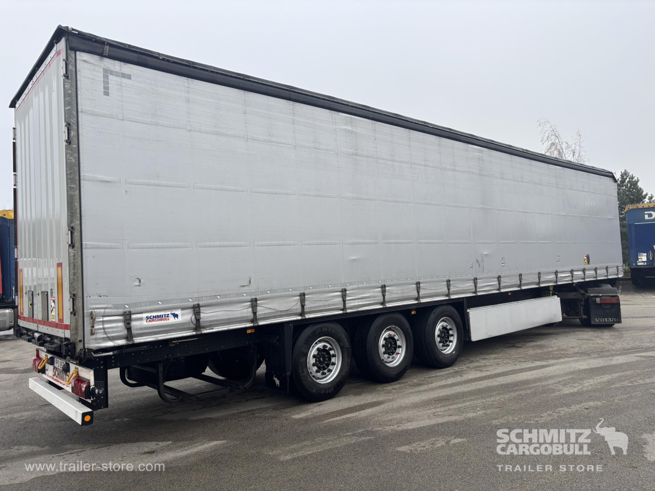 SCHMITZ Curtainsider Standard - Semi-remorque rideaux coulissants: photos 1 SCHMITZ Curtainsider Standard - Semi-remorque rideaux coulissants: photos 1