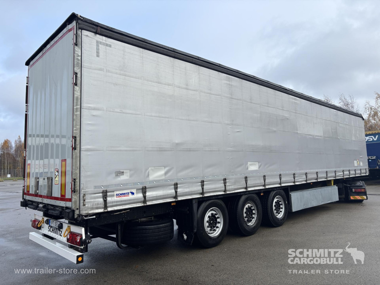 SCHMITZ Curtainsider Standard - Semi-remorque rideaux coulissants: photos 1 SCHMITZ Curtainsider Standard - Semi-remorque rideaux coulissants: photos 1