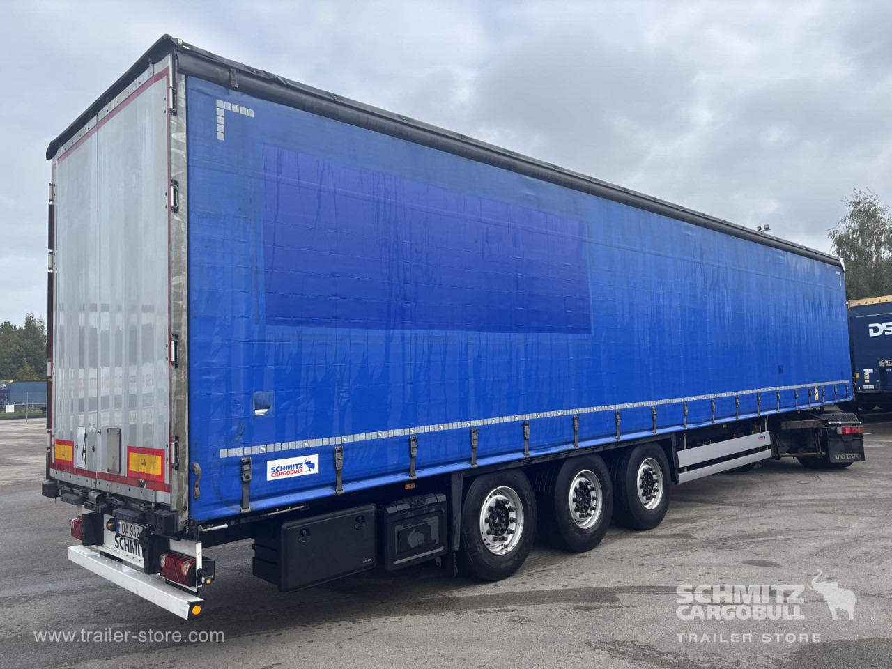 SCHMITZ Curtainsider Standard - Semi-remorque rideaux coulissants: photos 1 SCHMITZ Curtainsider Standard - Semi-remorque rideaux coulissants: photos 1