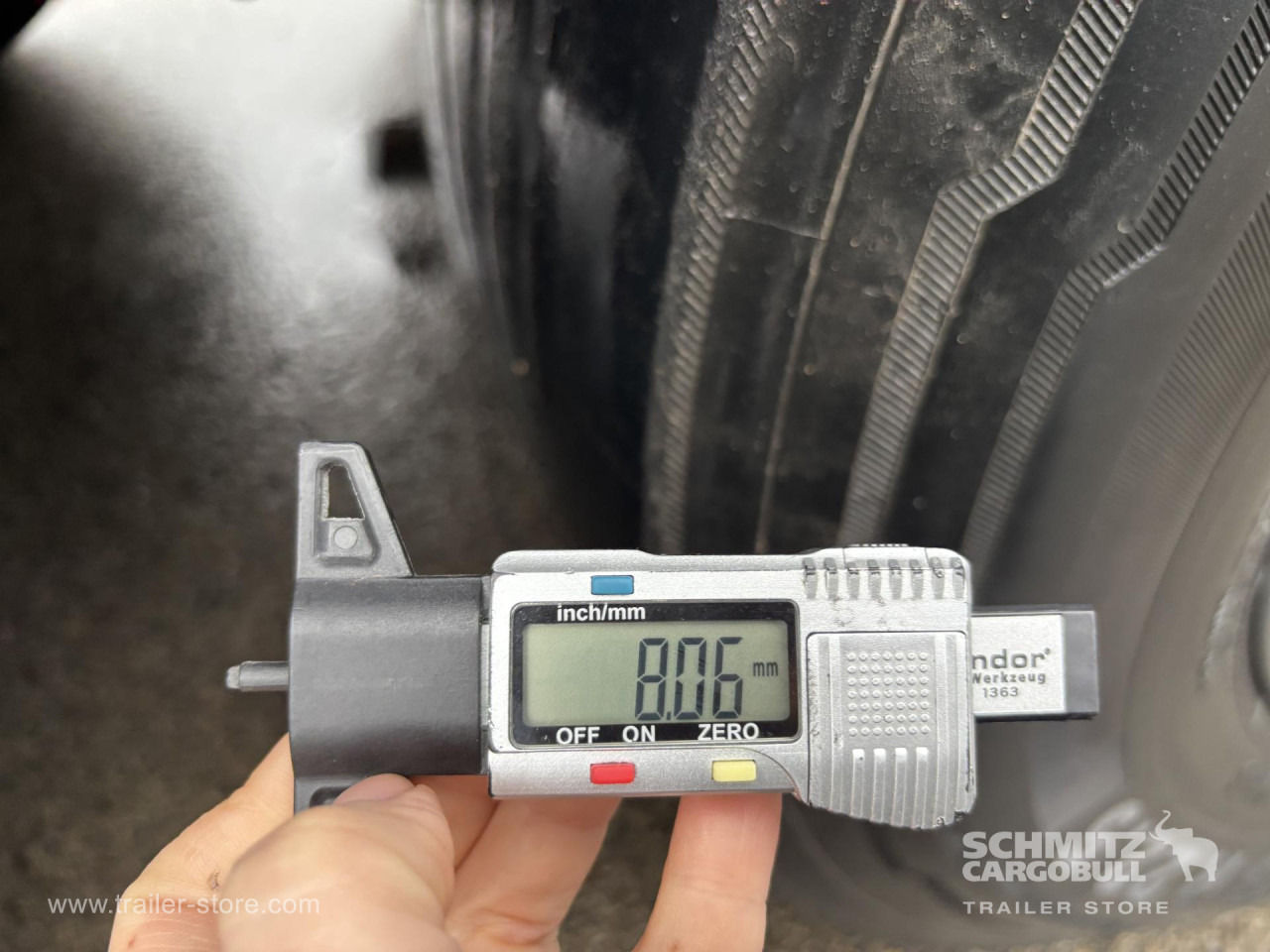 SCHMITZ Reefer Standard - Semi-remorque isothermique: photos 3 SCHMITZ Reefer Standard - Semi-remorque isothermique: photos 3