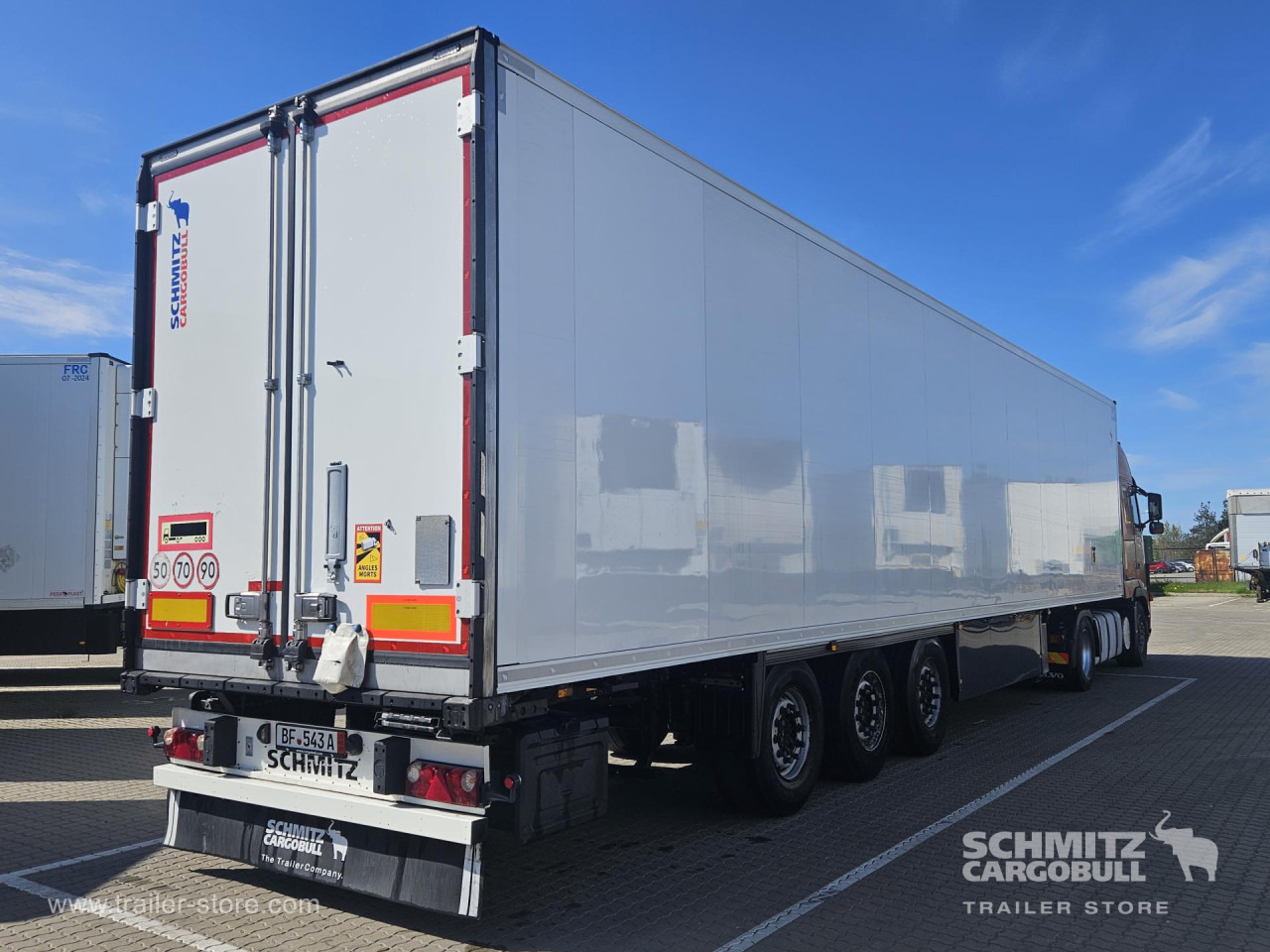 SCHMITZ Reefer Standard Double deck - Semi-remorque isothermique: photos 1 SCHMITZ Reefer Standard Double deck - Semi-remorque isothermique: photos 1