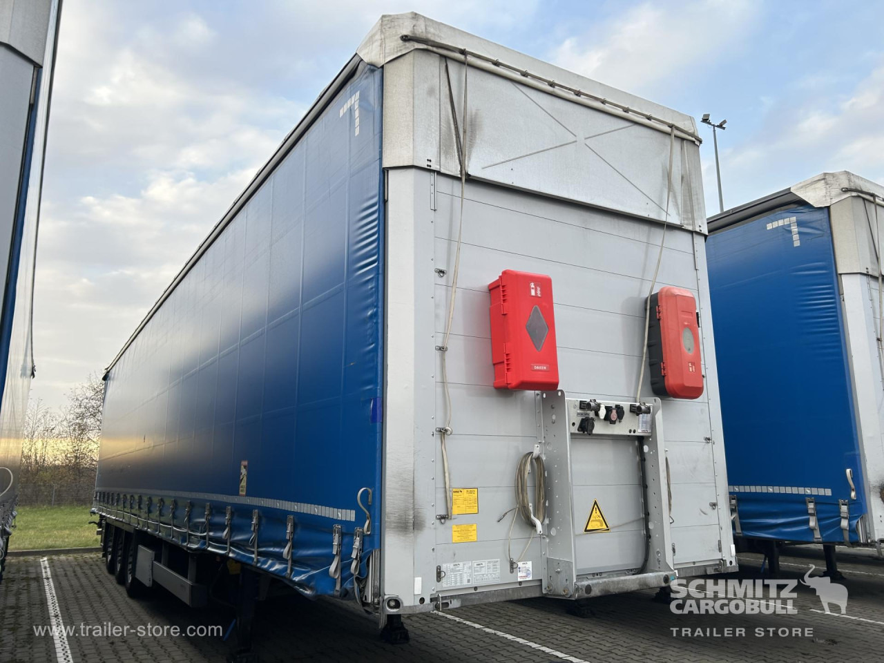 SCHMITZ Curtainsider Mega - Semi-remorque rideaux coulissants: photos 1 SCHMITZ Curtainsider Mega - Semi-remorque rideaux coulissants: photos 1