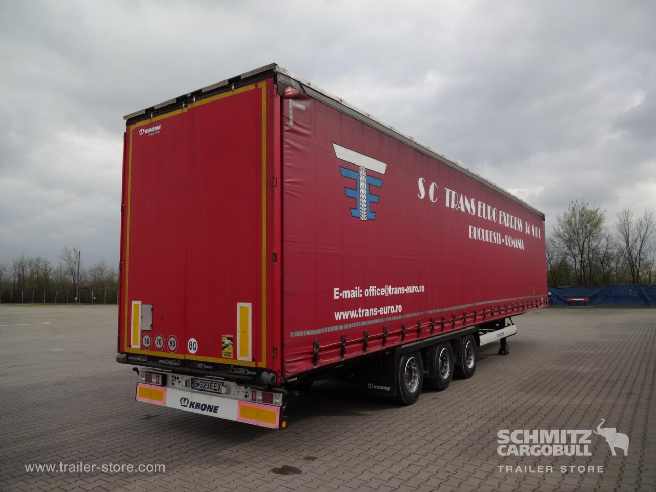KRONE Curtainsider Mega - Semi-remorque rideaux coulissants: photos 1 KRONE Curtainsider Mega - Semi-remorque rideaux coulissants: photos 1