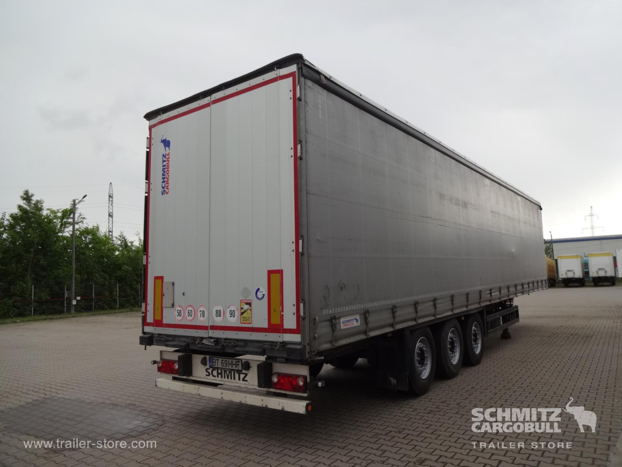 SCHMITZ Curtainsider Standard - Semi-remorque rideaux coulissants: photos 1 SCHMITZ Curtainsider Standard - Semi-remorque rideaux coulissants: photos 1