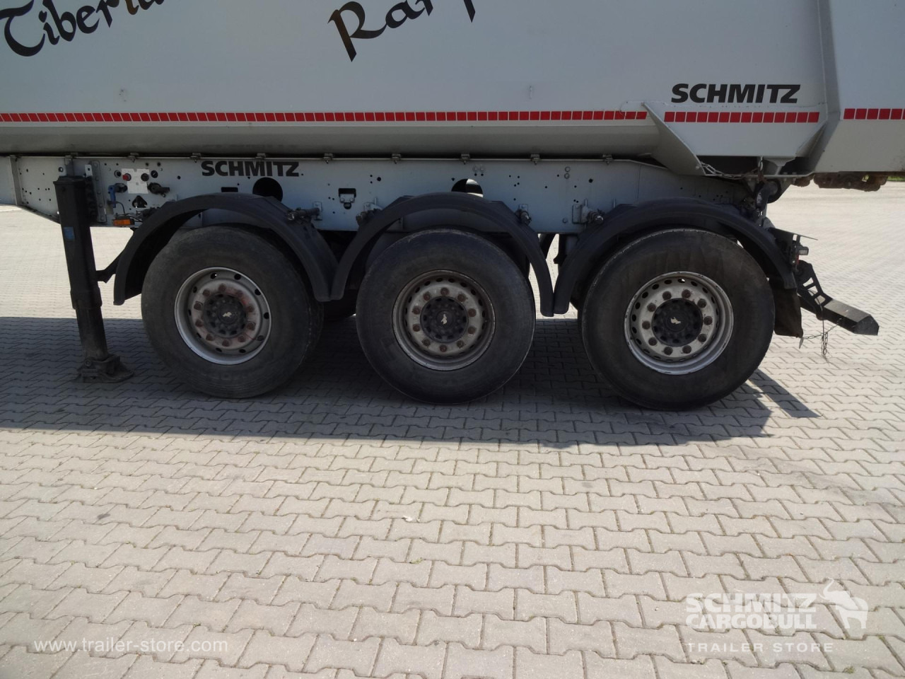 Semi-remorque benne SCHMITZ Tipper Steel half pipe body 252m³: photos 8