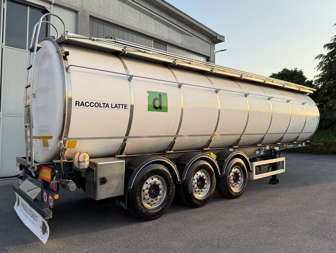 BATA GRAPAR/TECNOKAR 12.500-9.000-13.500LT - Semi-remorque citerne: photos 4 BATA GRAPAR/TECNOKAR 12.500-9.000-13.500LT - Semi-remorque citerne: photos 4