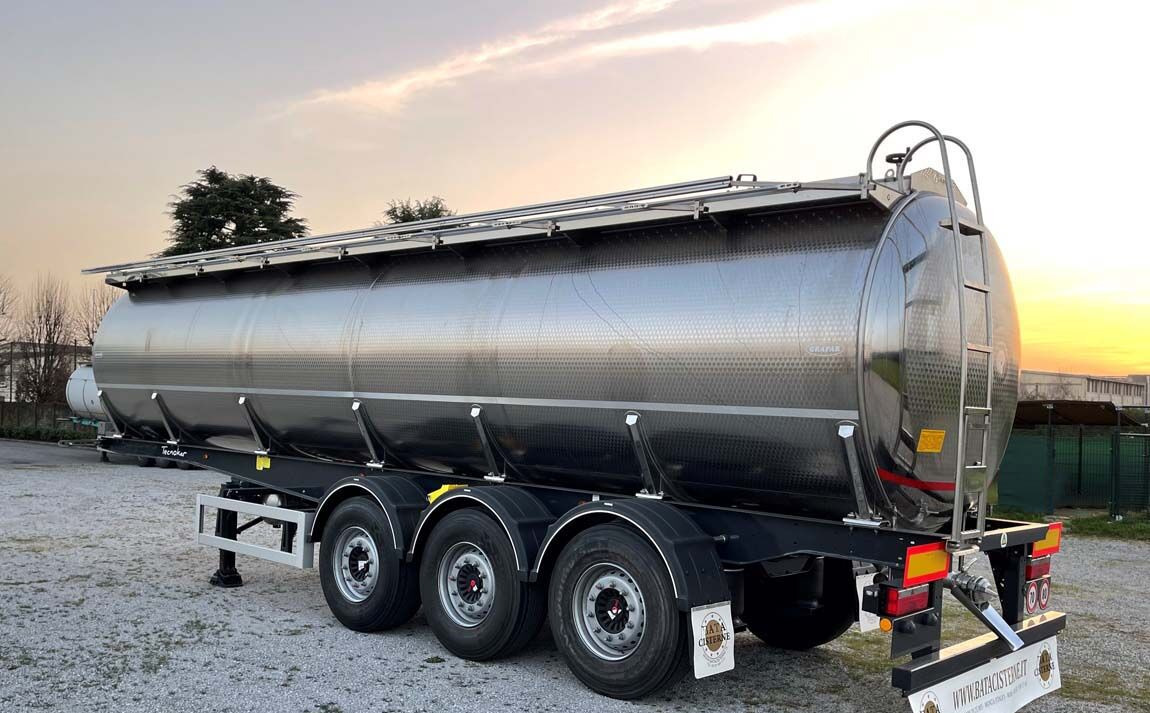 Bata CISTERNA MODELLO STANDARD NON ISOLATA 31.000LT NUOVA - Semi-remorque citerne: photos 1 Bata CISTERNA MODELLO STANDARD NON ISOLATA 31.000LT NUOVA - Semi-remorque citerne: photos 1
