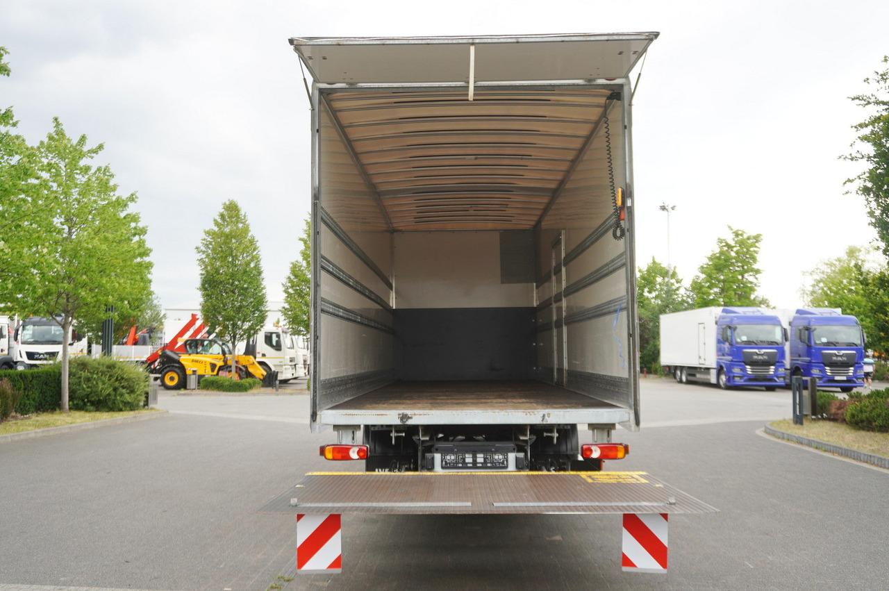 IVECO Eurocargo 12.210 / 18 EPAL box / 130 tho. km! / Dhollandia tail lift 1500 kg - Camion fourgon: photos 5 IVECO Eurocargo 12.210 / 18 EPAL box / 130 tho. km! / Dhollandia tail lift 1500 kg - Camion fourgon: photos 5