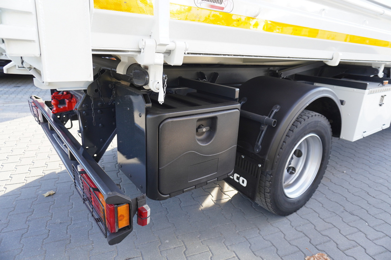 Camion grue IVECO Eurocargo 120E18 Crane Palfinger / 3-way tipper / sleeper cab: photos 25