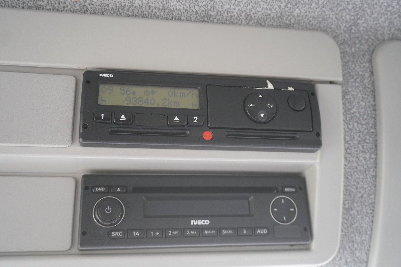 IVECO Eurocargo 150 E25 / 90 tho. km !!! / Tow truck - Remorqueuse: photos 3 IVECO Eurocargo 150 E25 / 90 tho. km !!! / Tow truck - Remorqueuse: photos 3