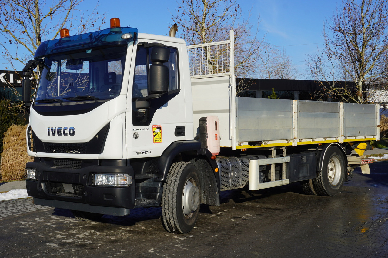 IVECO Eurocargo 160-210 / 75,000 km! / Dhollandia DHS072 lift 2000 kg - Camion plateau: photos 1 IVECO Eurocargo 160-210 / 75,000 km! / Dhollandia DHS072 lift 2000 kg - Camion plateau: photos 1