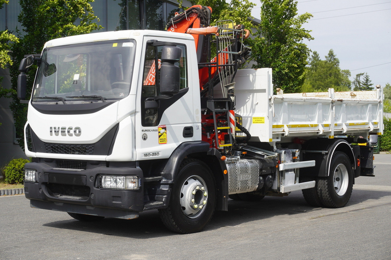 IVECO Eurocargo 160-250 / Fassi F95 crane / 120 tho. km / 3-sided tipper - Camion benne, Camion grue: photos 3 IVECO Eurocargo 160-250 / Fassi F95 crane / 120 tho. km / 3-sided tipper - Camion benne, Camion grue: photos 3