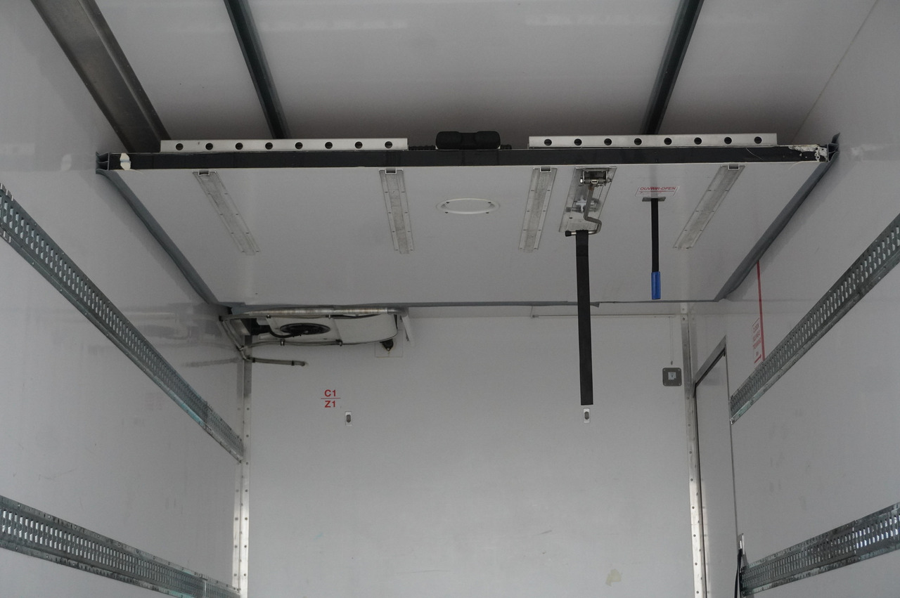 Camion frigorifique IVECO Eurocargo 190-280L E6 / 19t / 19 euro pallets / Bitemperature: photos 18 Camion frigorifique IVECO Eurocargo 190-280L E6 / 19t / 19 euro pallets / Bitemperature: photos 18