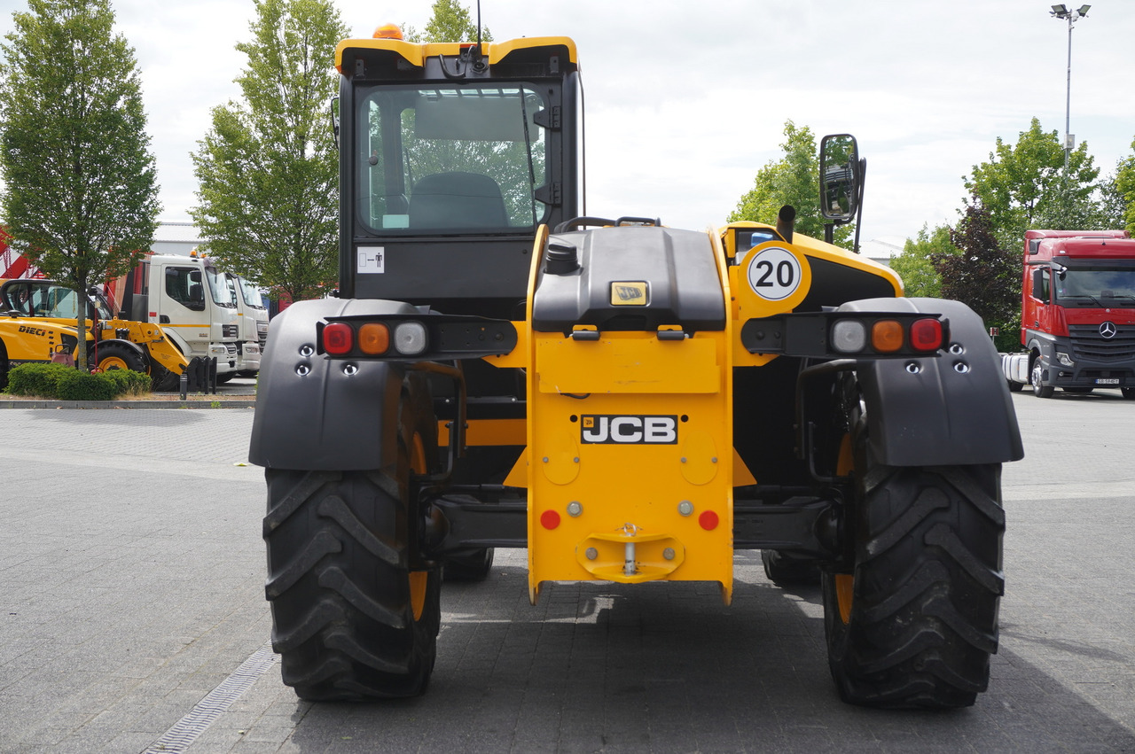 JCB 526-56 AGRI Plus / 5.6 m telescopic loader / joystick - Chargeuse sur pneus télescopique: photos 4 JCB 526-56 AGRI Plus / 5.6 m telescopic loader / joystick - Chargeuse sur pneus télescopique: photos 4