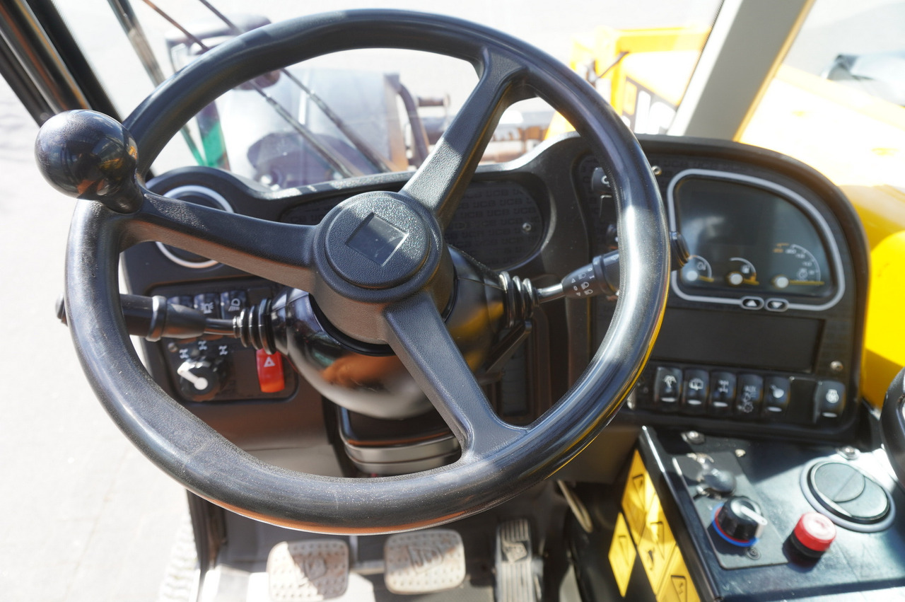 Chargeuse sur pneus télescopique JCB 526-56 AGRI Plus / 5.6 m telescopic loader / joystick: photos 28