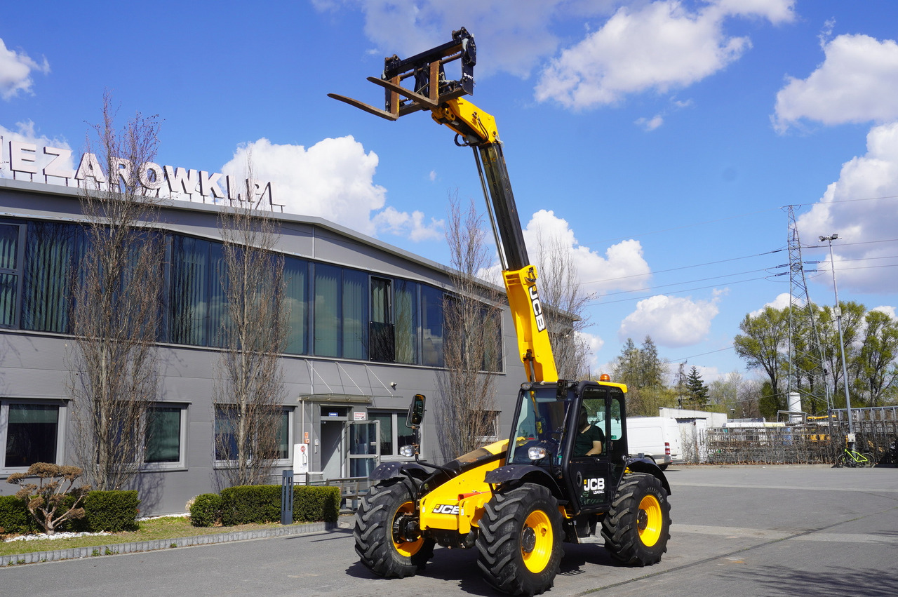 Chargeuse sur pneus télescopique JCB 526-56 AGRI Plus / 5.6 m telescopic loader / joystick: photos 24