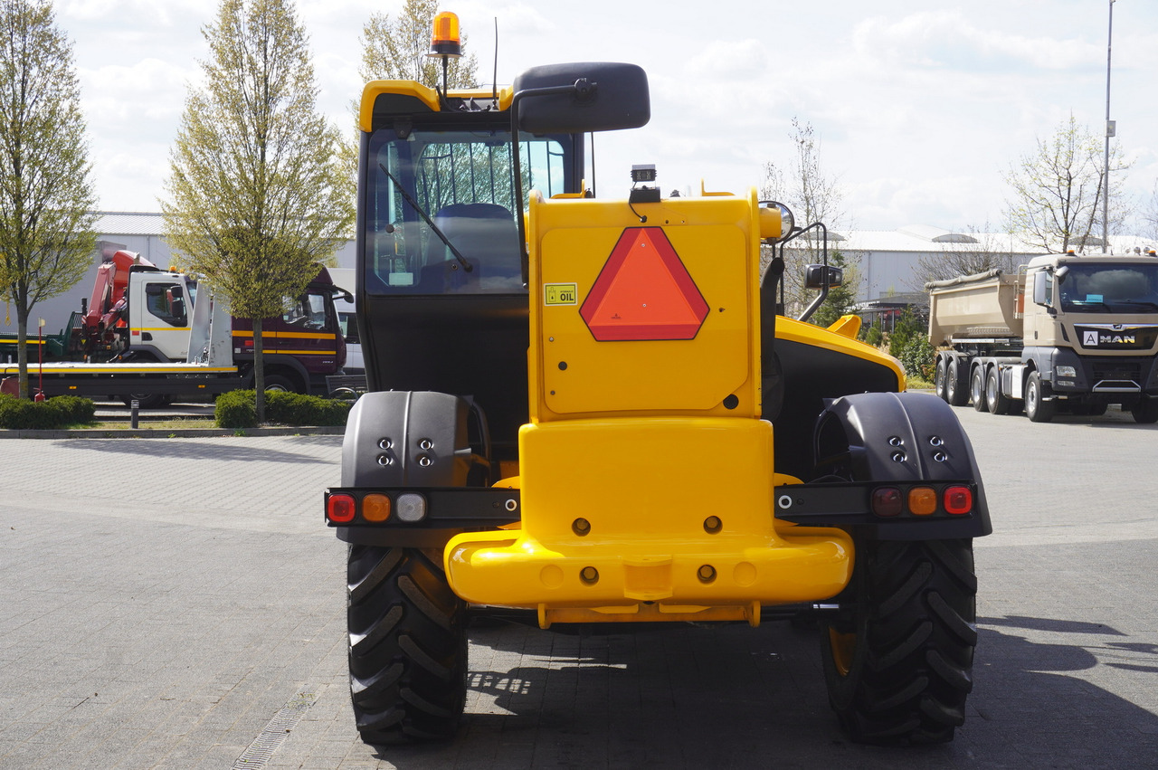 Chargeuse sur pneus JCB 540-170 Telescopic Loader / 17m / joystick: photos 9