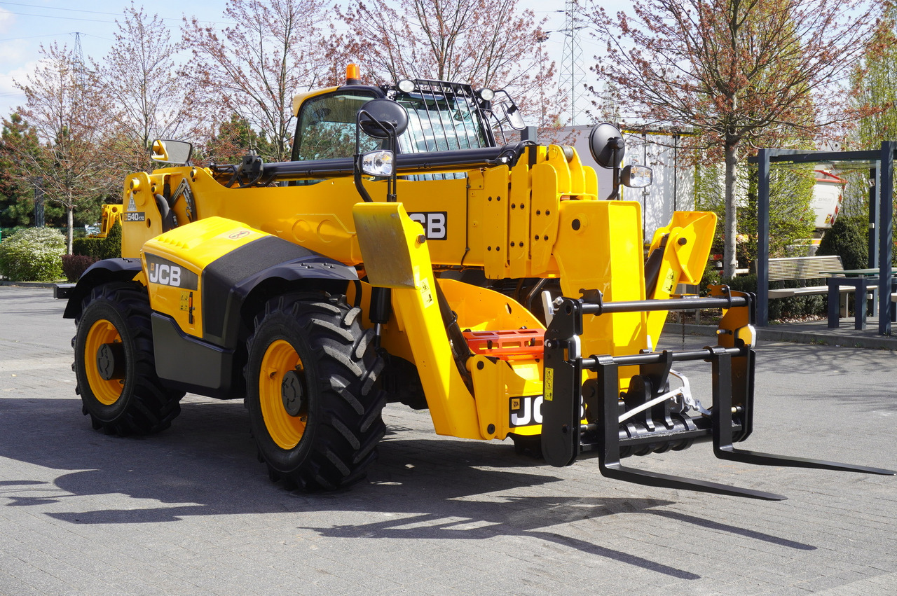 Chargeuse sur pneus JCB 540-170 Telescopic Loader / 17m / joystick: photos 12