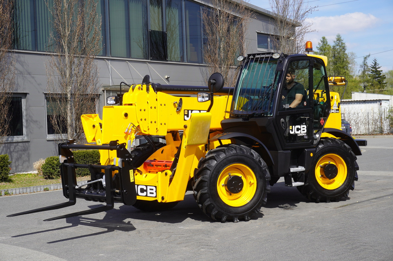 Chargeuse sur pneus JCB 540-170 Telescopic Loader / 17m / joystick: photos 18