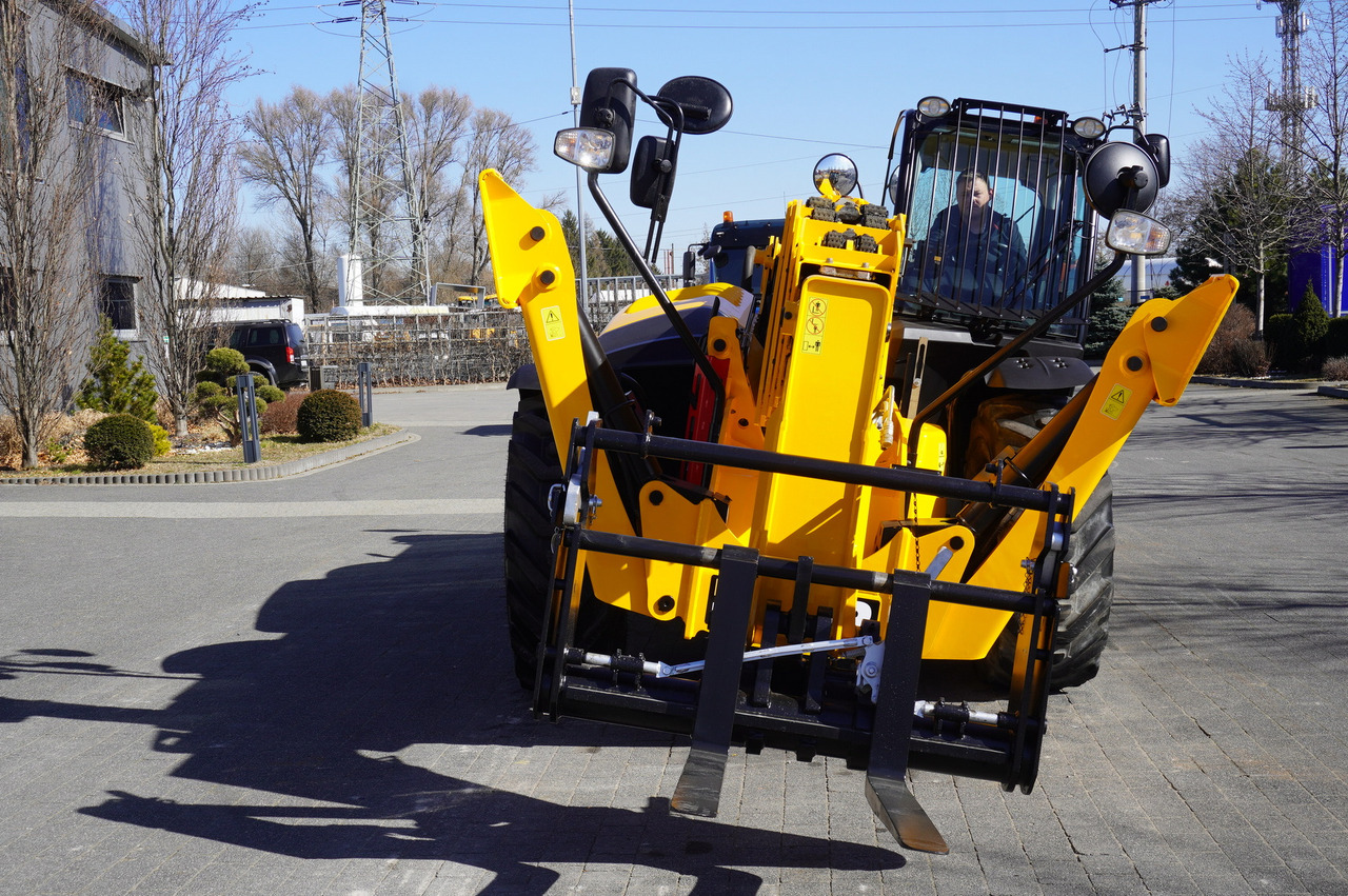 Chargeuse sur pneus JCB 540-200 Telescopic Loader / 20m / joystick: photos 11