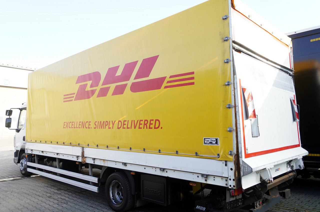 JUNGE Body Tarpaulin JUNGE / 18 Europallets / 2015 - Carrosserie bâchee: photos 2 JUNGE Body Tarpaulin JUNGE / 18 Europallets / 2015 - Carrosserie bâchee: photos 2