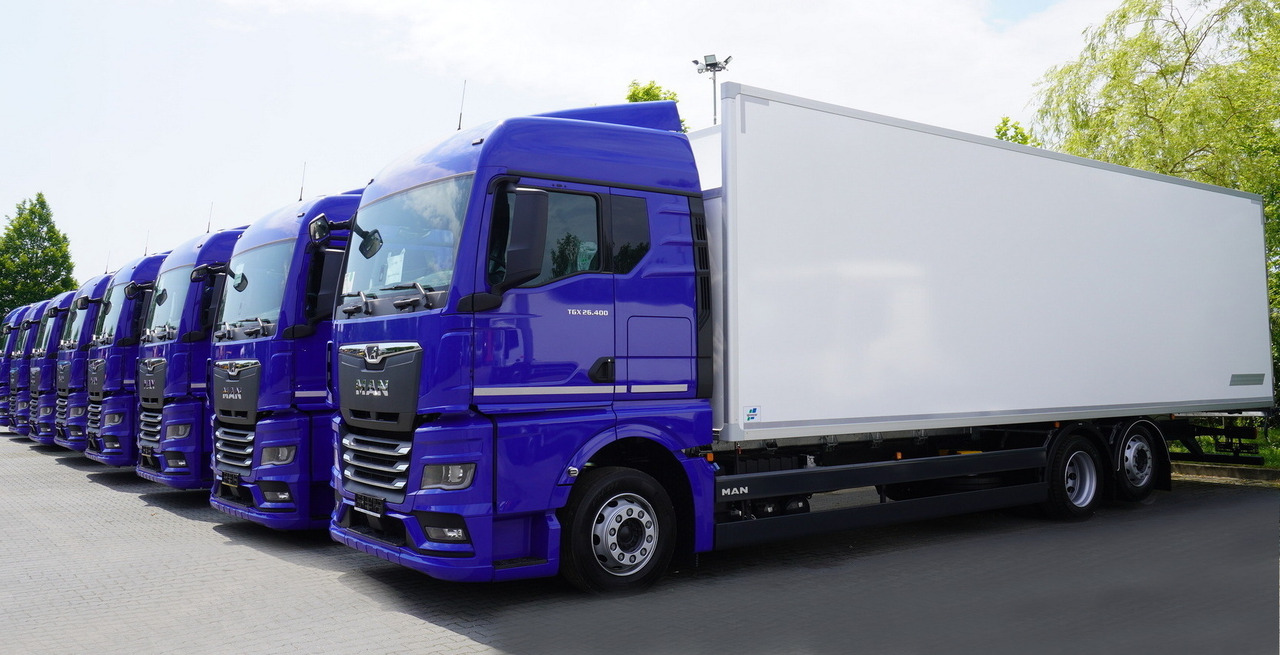 MAN New MAN TGX 26.400 / NEW IGLOOCAR refrigerator 20 pallets / 6×2 / 2024 / 2 units - Camion isothermique: photos 4 MAN New MAN TGX 26.400 / NEW IGLOOCAR refrigerator 20 pallets / 6×2 / 2024 / 2 units - Camion isothermique: photos 4