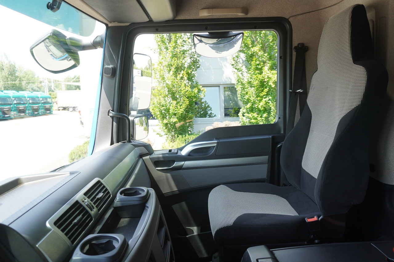 Camion citerne MAN TGM 15.250 / NEW septic tank (07/2025) superstructure 8000 l / 160 tho. km!: photos 25 Camion citerne MAN TGM 15.250 / NEW septic tank (07/2025) superstructure 8000 l / 160 tho. km!: photos 25