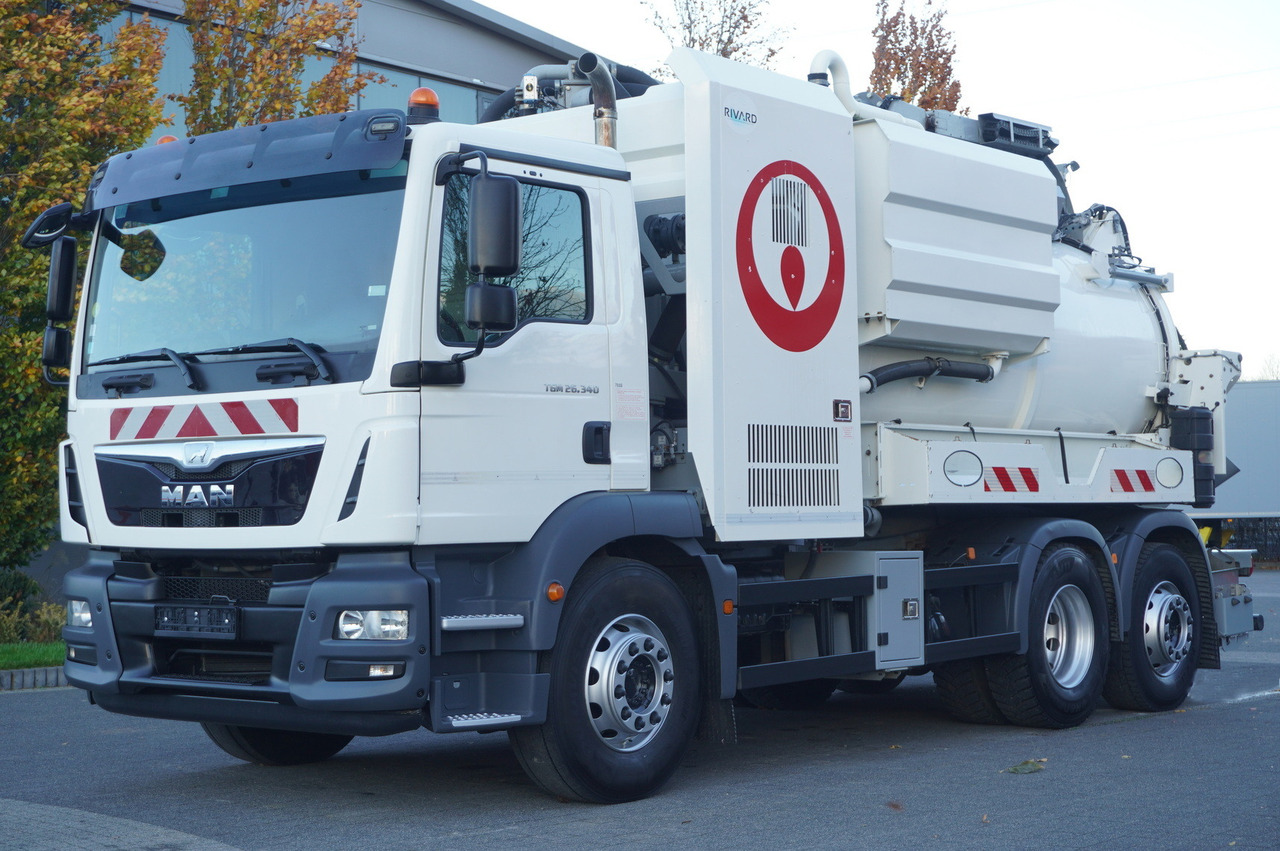 MAN TGM 26.340 E6 / RIVARD sewage cleaner 11.8 m3 / 170 tho. km / steered axle - Camion hydrocureur: photos 2 MAN TGM 26.340 E6 / RIVARD sewage cleaner 11.8 m3 / 170 tho. km / steered axle - Camion hydrocureur: photos 2