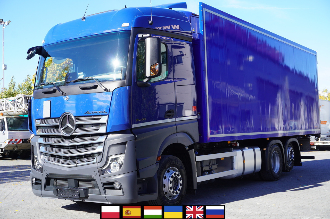 MERCEDES-BENZ Actros 2548 MP5 6×2 / Schmitz 19 EPAL refrigerator / 2023 - Camion frigorifique: photos 1 MERCEDES-BENZ Actros 2548 MP5 6×2 / Schmitz 19 EPAL refrigerator / 2023 - Camion frigorifique: photos 1