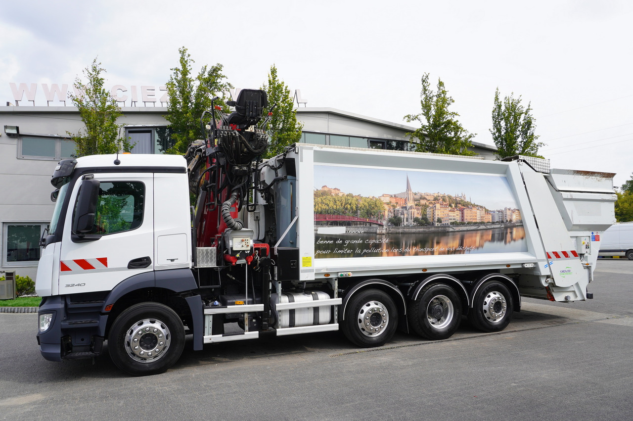 MERCEDES-BENZ Antos 3240 8x2 / Tajfun 5T crane / Farid Industries garbage truck/ 3 steered axles - Benne à ordures ménagères: photos 5 MERCEDES-BENZ Antos 3240 8x2 / Tajfun 5T crane / Farid Industries garbage truck/ 3 steered axles - Benne à ordures ménagères: photos 5