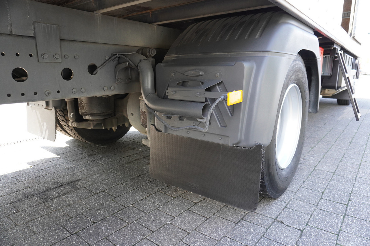 Camion fourgon MERCEDES-BENZ Atego 1318 E6 / 20 pallet container / lift / 90 thousand km !!!: photos 21