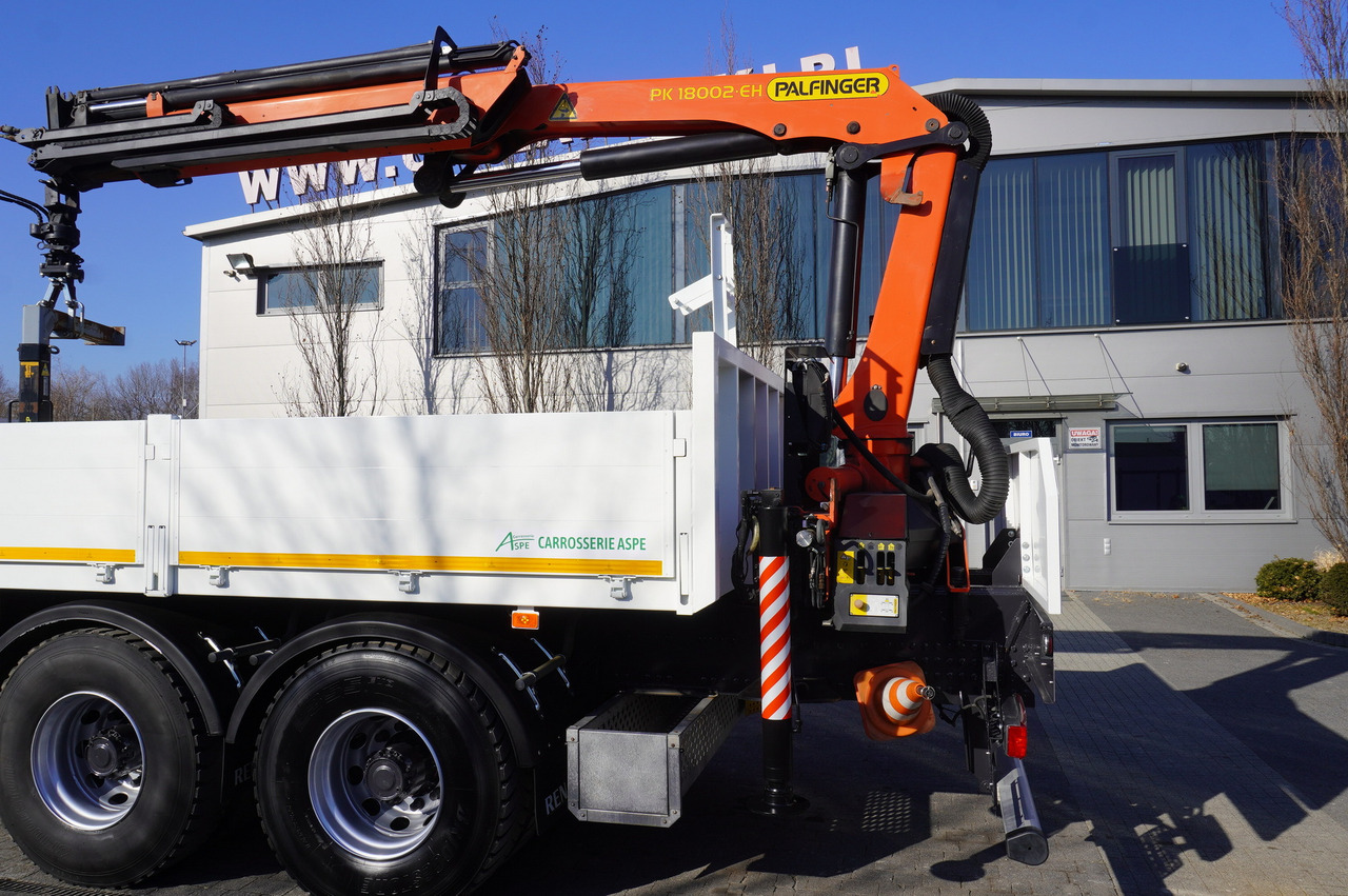 RENAULT C380 / 6x4 / HDS Palfinger PK 18002-EH 6000 kg - Camion plateau, Camion grue: photos 5 RENAULT C380 / 6x4 / HDS Palfinger PK 18002-EH 6000 kg - Camion plateau, Camion grue: photos 5