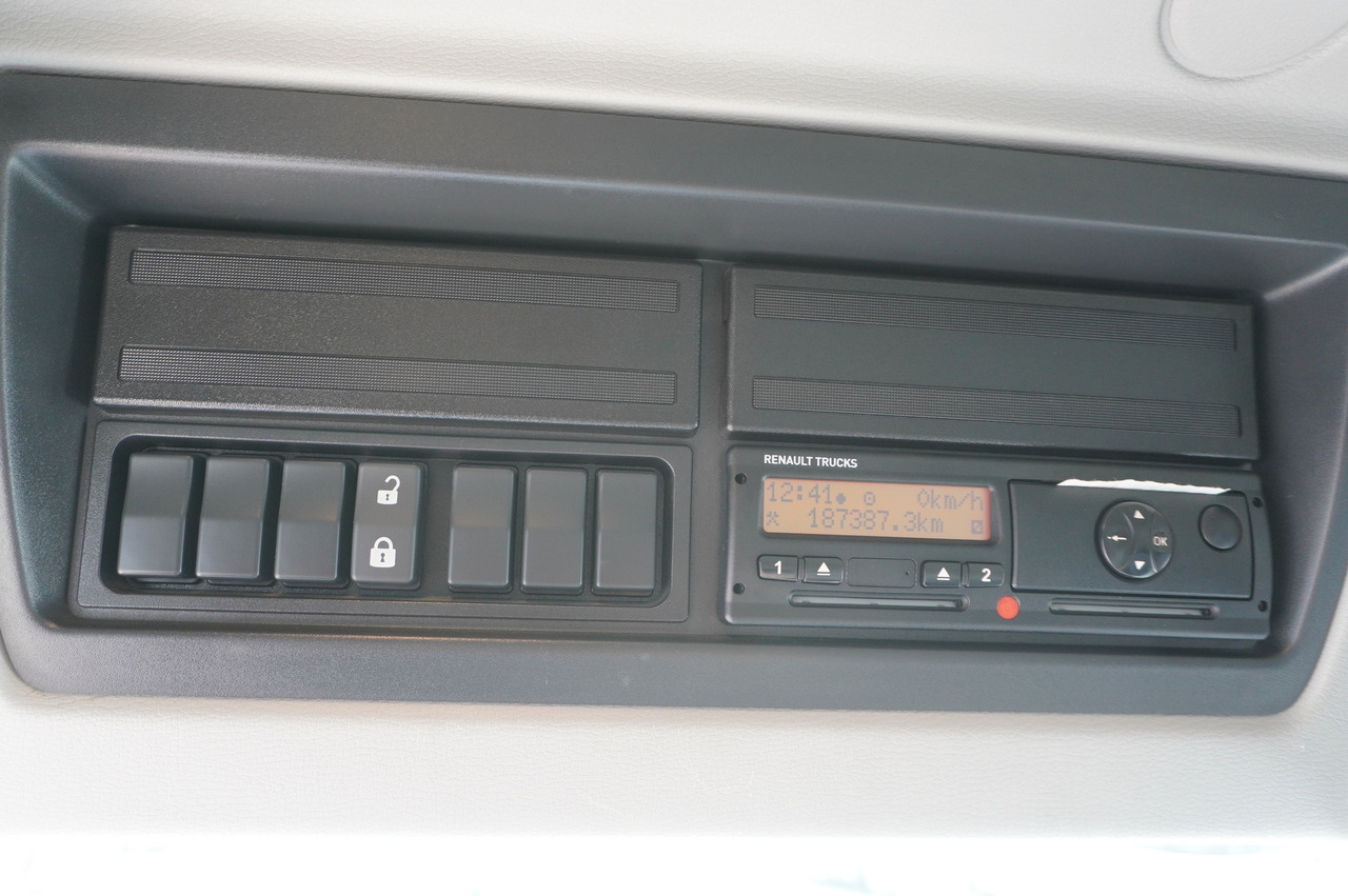 Remorqueuse RENAULT D12 / New galvanized tow truck superstructure / 2025 / length 840 cm: photos 23