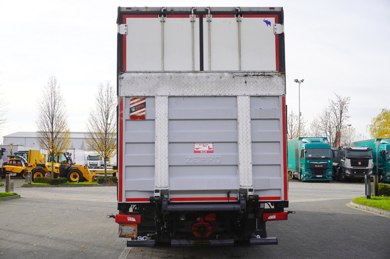 SCANIA G500 6x2 / Schmitz Refrigerator 19 EPAL Multitemperatura / Thermoking T1200R / Steering axle / 280 cm height - Camion frigorifique: photos 4 SCANIA G500 6x2 / Schmitz Refrigerator 19 EPAL Multitemperatura / Thermoking T1200R / Steering axle / 280 cm height - Camion frigorifique: photos 4