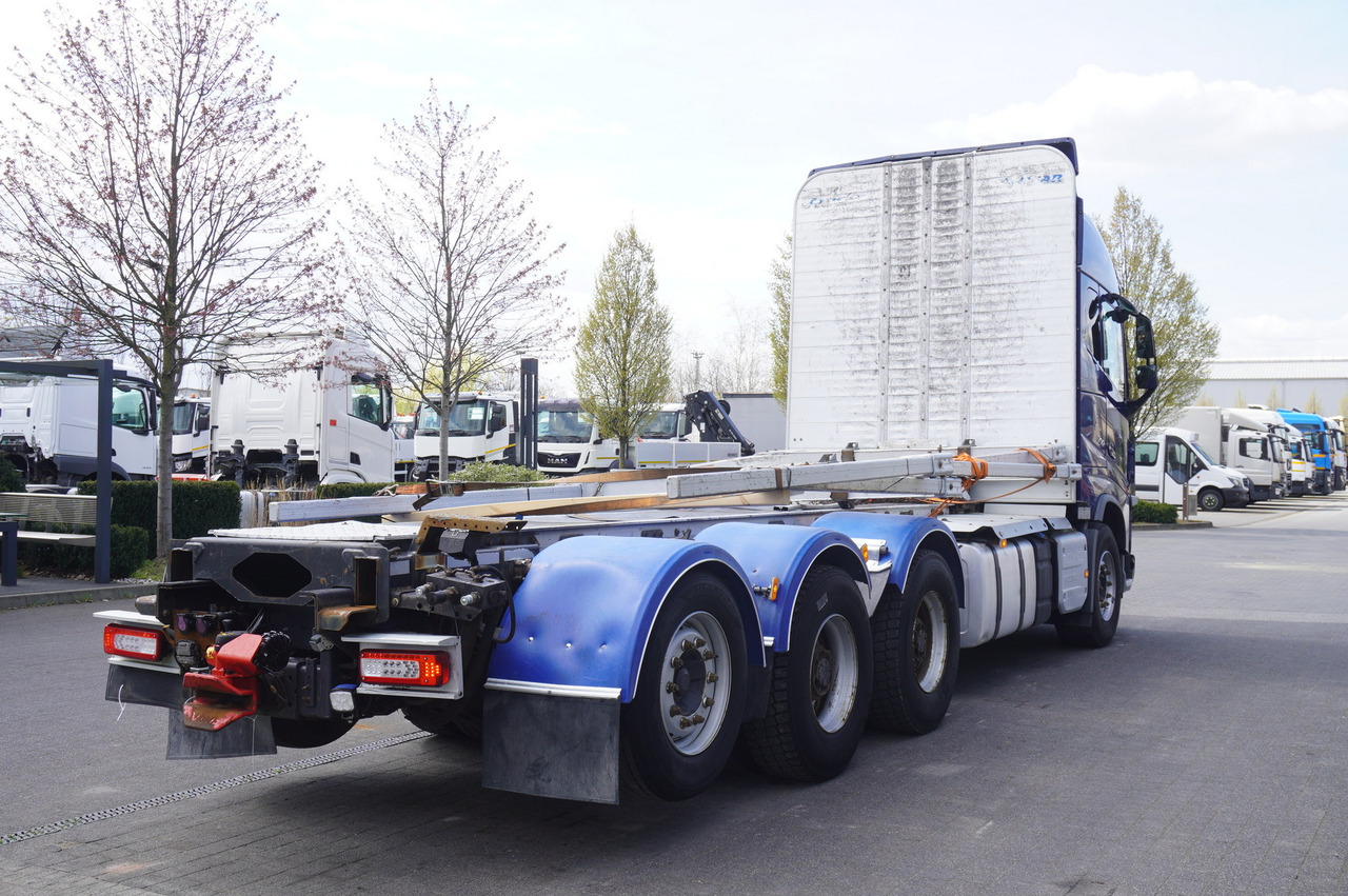 Camion grumier pour transport de bois VOLVO FH16 750 8x4 / 750 HP! / 20 t load capacity / stanchion superstructure: photos 9