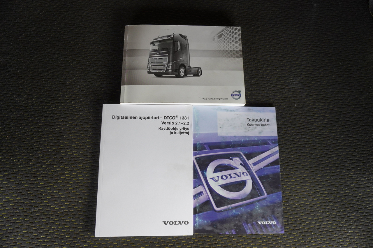 Camion grumier pour transport de bois VOLVO FH16 750 8x4 / 750 HP! / 20 t load capacity / stanchion superstructure: photos 40
